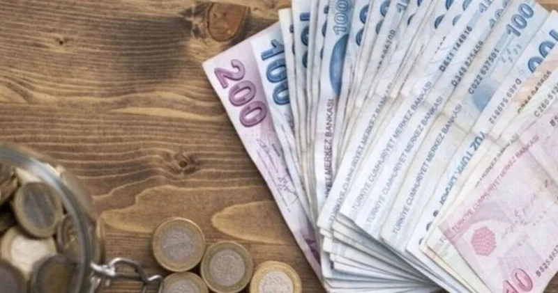 Emekli maaş farkı ödeme tarihi 2026: En düşük emekli maaşı Resmi Gazete de yayımlandı mı, 3.552 TL en düşük emekli maaşı zam farkı ne zaman yatacak?