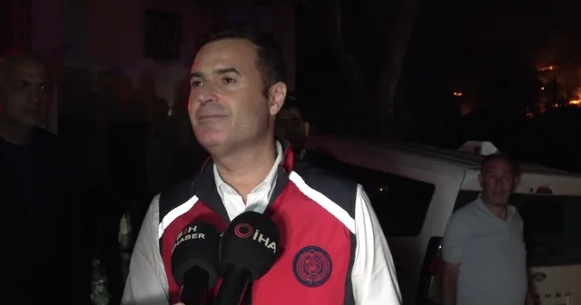 Balıkesir de orman yangınlarıyla mücadele sürüyor Balıkesir Büyükşehir Belediye Başkanı Akın: Tüm personellerimizle sahadayız Balıkesir Haberleri Habertürk Yerel Haberler