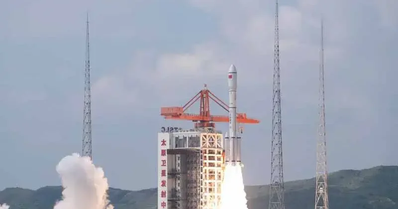 Çin iki iletişim teknolojisi test uydusunu uzaya gönderdi