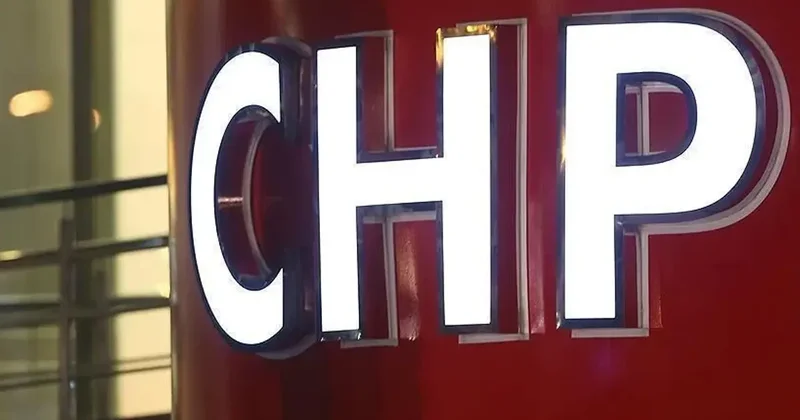 Sosyal medyadan duyurdu! Ediz Ün CHP ye geri döndü