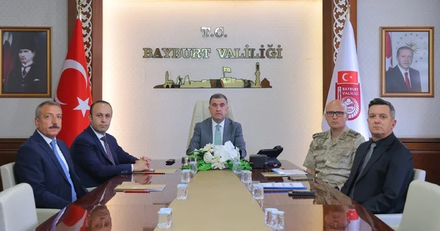 Vali Eldivan Spor Güvenliği Değerlendirme Toplantısına katıldı Bayburt Haberleri Habertürk Yerel Haberler