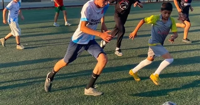 Kur an kursu öğrencileri futbolla kardeşlik bağlarını güçlendiriyor Manisa Haberleri Habertürk Yerel Haberler