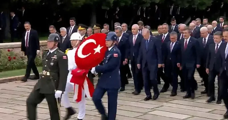 Son dakika 30 Ağustos ta Ata nın huzurundalar! Devlet erkanından Anıtkabir ziyareti