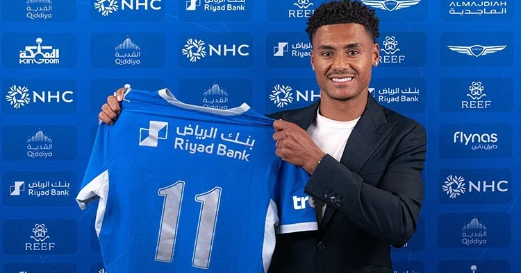 Al Hilal, Ollie Watkins i renklerine bağladı!