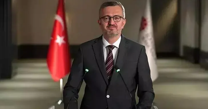 Burhanettin Duran: Bölgede arama kurtarma çalışmaları, ilgili kurumlarca kesintisiz şekilde sürdürülmektedir.