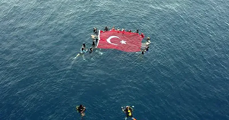 Şahika Ercümen, Karamağara Koyu nda Zafer Dalışı yaptı