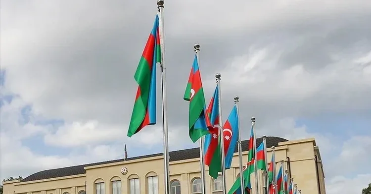 Azerbaycan 30 Ağustos Zafer Bayramı nı kutladı: Şehitlerimizi saygıyla anıyoruz