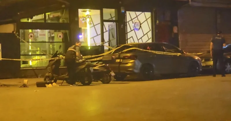 Bayrampaşa da kafeye silahlı saldırı: 3 yaralı