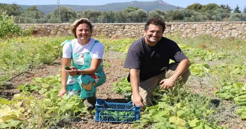 Duyan önce şaşırıyor sonra hak veriyor! Kurumsal işlerini bırakıp çiftçi oldular