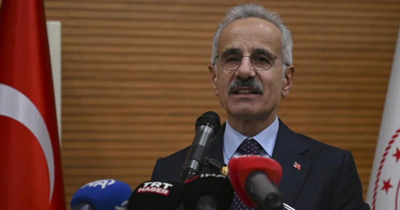Bakan Uraloğlu: 19 yolcu için arama kurtarma çalışmaları devam ediyor