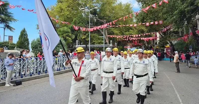 Zonguldak ta madencilerden Zafer Bayramı yürüyüşü