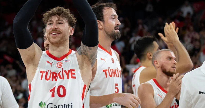 12 Dev Adam, 1067. maçına çıkıyor!