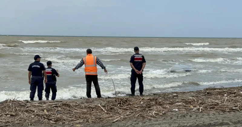 Yer: Samsun! Sahile vurmuş insansız deniz aracı bulundu