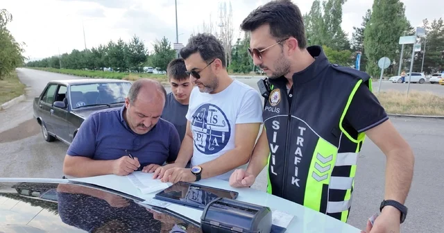 Uygulamadan çağırdığı korsan taksiciyi yakalattı, kendisine de ceza yazıldı Erzurum Haberleri Habertürk Yerel Haberler