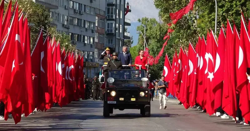 Antalya’da 30 Ağustos coşkusu yaşandı