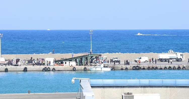 İçişleri Bakanlığı ndan Girne açıklarında su alan yolcu gemisine ilişkin açıklama: 267 kişi için dev kurtarma filosu bölgede