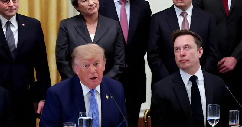 ABD Başkanı Trump, yapay zekanın adını değiştirdi! Elon Musk ın yanında açıkladı