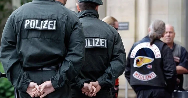 Alman polisi düğmeye bastı! Cehennem Melekleri ne 4 ülkede operasyon