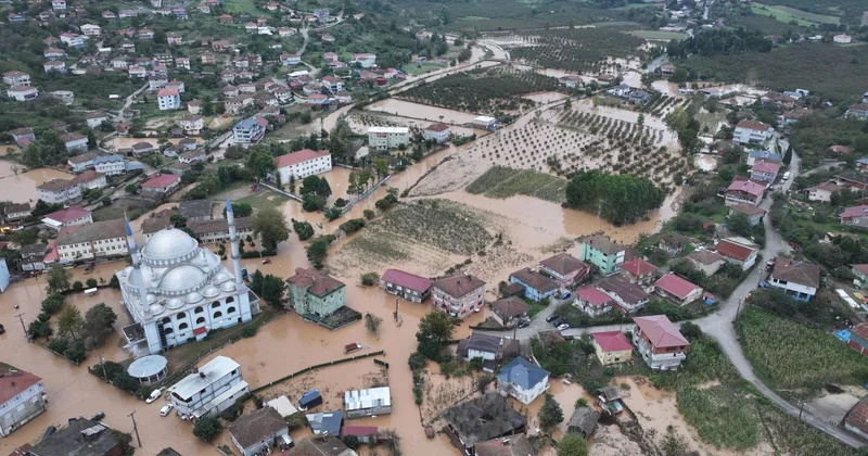 Sakarya da sel nedeniyle bazı okullar tatil edildi