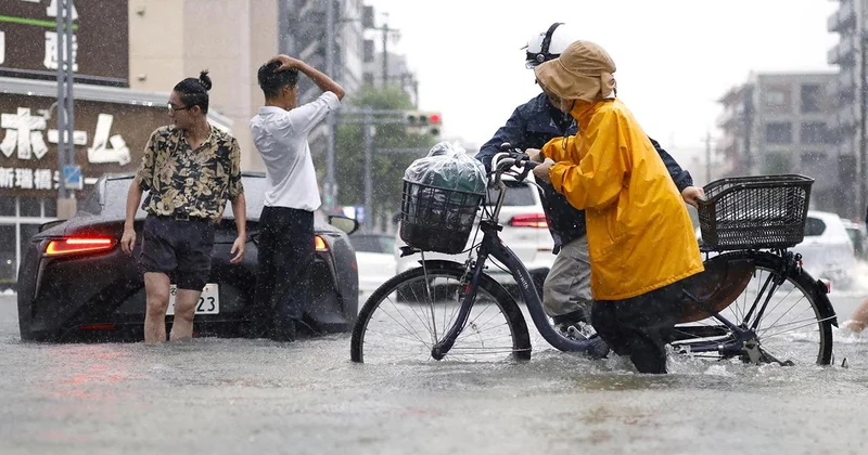 Tokyo da rekor yağış: 35 gün aralıksız yağmur yağdı