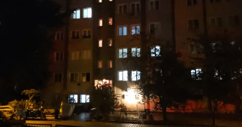 Komşuları ihbar etti, itfaiye kapıyı kırdı: Emekli doktor evinde ölü bulundu Sözcü Gazetesi