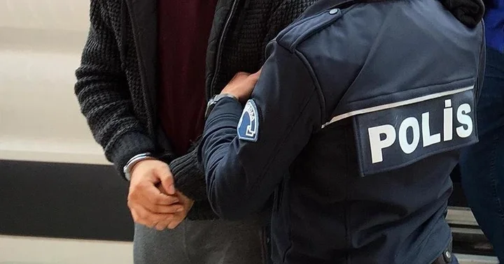 Ankara da polis memurunu darbeden 4 şüpheli tutuklandı