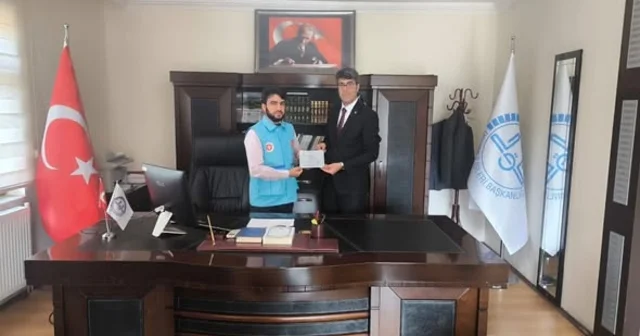 Keban da Filistin e destek kermeslerinde elde edilen gelir Müftülüğe teslim edildi Elazığ Haberleri