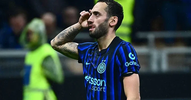 Inter 3 0 Fiorentina (İtalya Serie A) Hakan Çalhanoğlu...