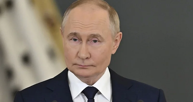 Putin den İstanbul a övgü!