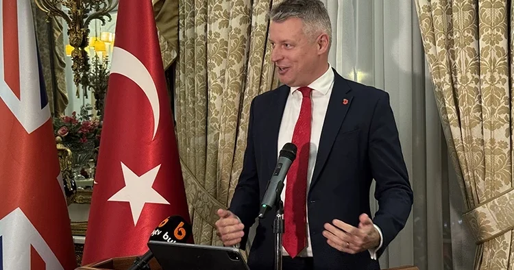 İngiliz bakan Türkiye yi örnek gösterdi