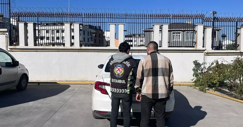 Arnavutköy de, kırmızı ışıkta geçip karşıya geçen çocukları tehlikeye atan sürücü yakalandı