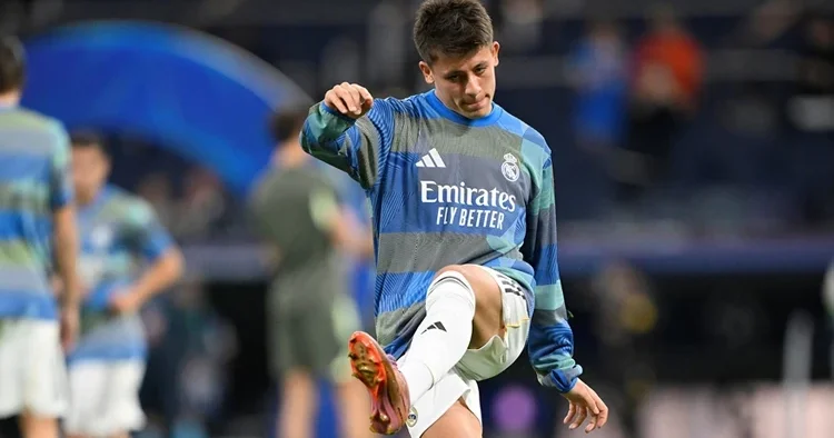 Arda Güler ayın oyuncusu seçildi!