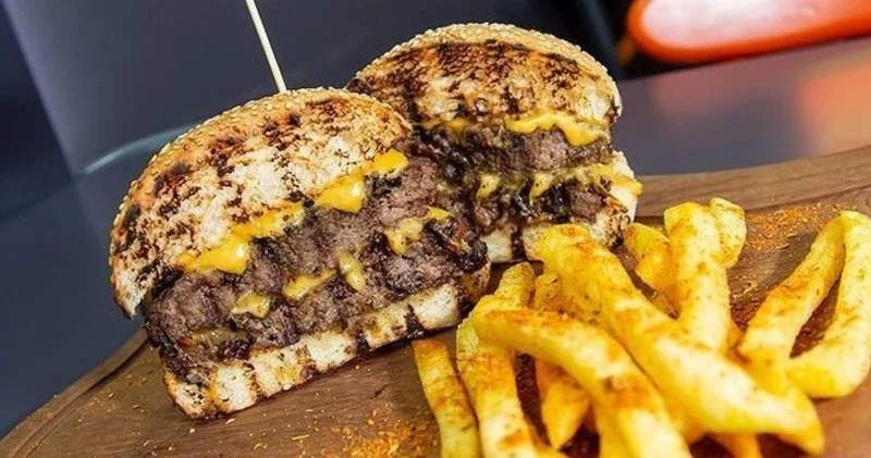 Kriz derin! Firmalar boğazına kadar borçta: Türkiye nin yerli burger markası da kervana katıldı