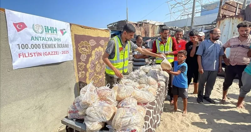 Antalya İHH, Gazze ye 100 bin ekmek desteği sağladı