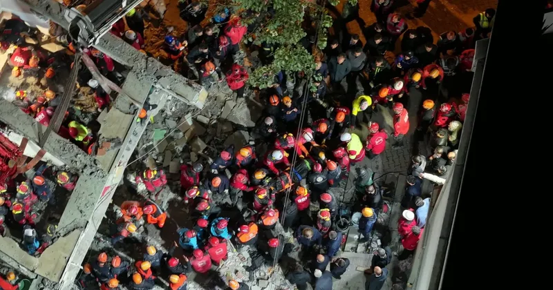 Gebze de 4 kişinin can verdiği enkazdan kahreden kare! İyi ki doğdun ortancamız