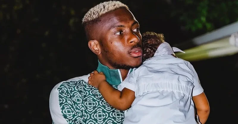 Victor Osimhen yeniden baba oldu!