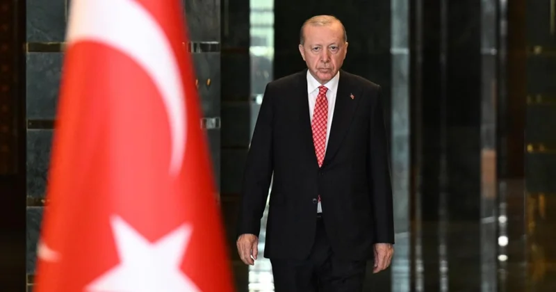 Erdoğan ın eski metin yazarından çarpıcı iddia: Erdoğan a karşı içeriden tuzak... Sözcü Gazetesi