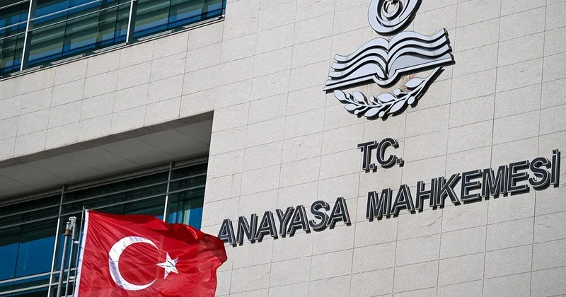 AYM den eksik memur maaşları için emsal karar: Süre aşımı hak ihlali sayıldı