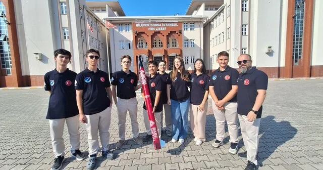 Efsanevi kuş Semrük ün ismini verdikleri roketle TEKNOFEST in tavan puanını aştılar Bursa Son Dakika Haberleri Habertürk Yerel Haberler