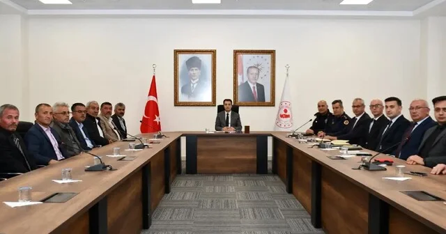 Sorgun Kaymakamı Canpolat, köy muhtarlarının taleplerini dinledi Yozgat Haber Habertürk Yerel Haberler