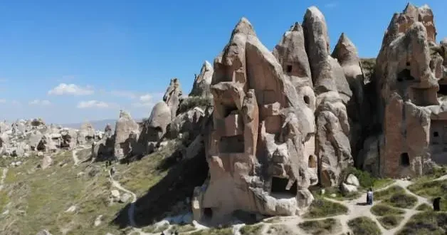 Kapadokya’da düşen kaya parçasının önceki hali: Havadan görüntülendi