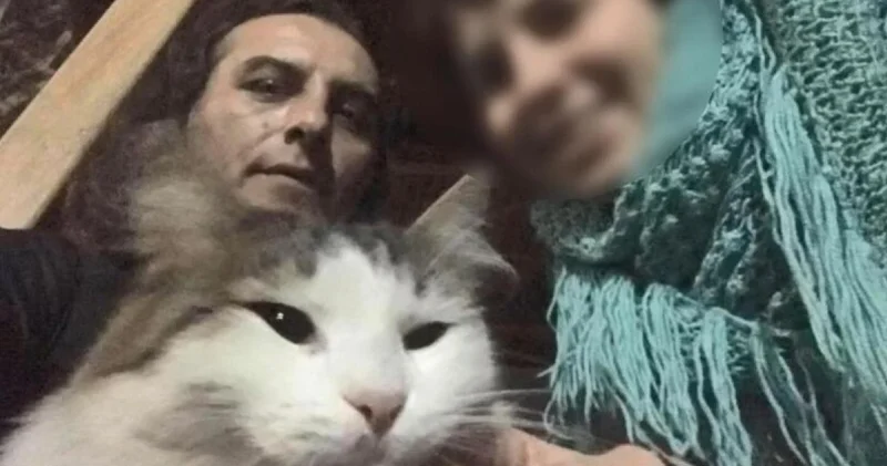 Son dakika haberler: İstanbul da balkonda kalan kedileri acı gerçeği ortaya çıkardı... Yalnız yaşayan adam evinde ölü bulundu Son dakika haberleri