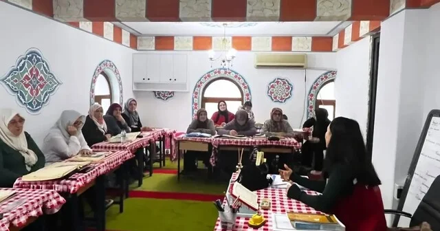 Sinop ta Kur an kursu kursiyerlerine koruyucu aile hizmeti tanıtıldı Sinop Haber Habertürk Yerel Haberler