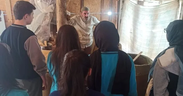 Fen Lisesi öğrencileri tandır yapımını ustasından öğrendi Bayburt Haber Habertürk Yerel Haberler