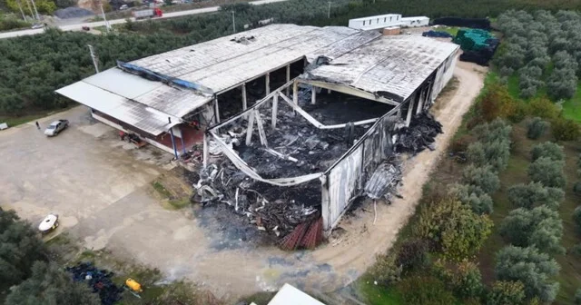 Yangında kullanılamaz hale gelen soğuk hava deposu dronla görüntülendi Bursa Haberleri Habertürk Yerel Haberler