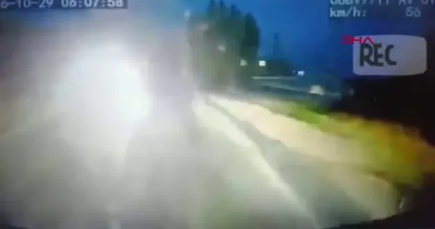 Savrulan dorse can aldı: Şırnak taki kaza anı kameraya yansıdı