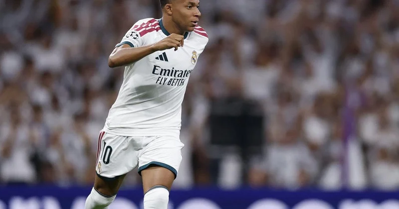 Kriz büyüyor: Mbappe nin şimdi de formalarını yaktılar
