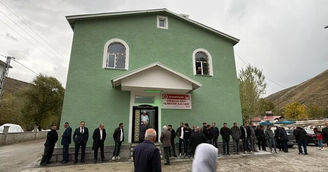 Tatvan da hayırseverlerin desteğiyle yapılan cami ibadete açıldı Bitlis Haberleri Habertürk Yerel Haberler
