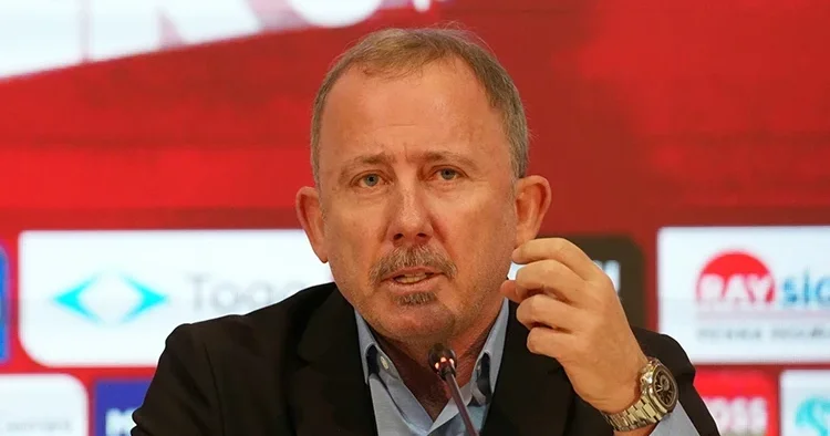 A Milli Takım teknik direktörü Sergen Yalçın dan iddialara yanıt: O açıklamaları şov amacıyla yapmıştım, futbolcular da bunu biliyor!