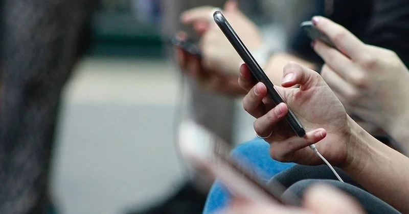 Yüz binlerce cep telefonu 3 gün sonra kullanıma kapatılacak Sözcü Gazetesi